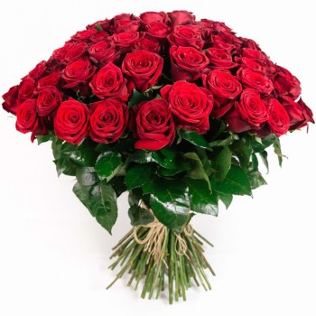 Buchet 65 trandafiri rosii 